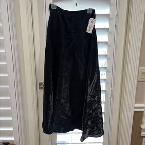 NWT notations petite black skirt